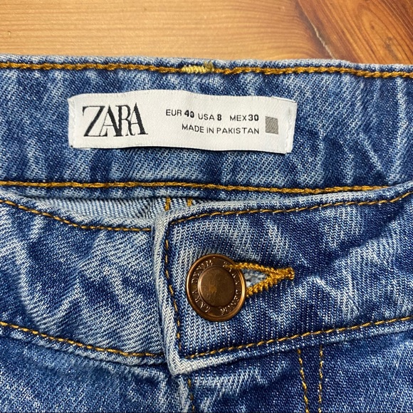 Zara High Rise Vintage Relaxed Fit Straight Leg Medium Wash Mom Jeans 8 - Picture 7 of 7